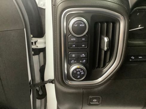 Used 2020 GMC Sierra 3500 Denali w/ Denali Ultimate Package AWD/4WD image 14