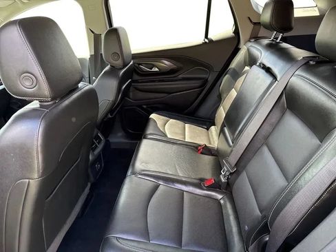 Used 2024 GMC Terrain SLT AWD/4WD image 28