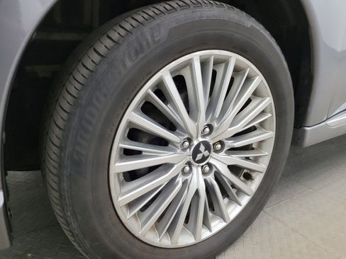Used 2019 Mitsubishi Outlander SEL AWD/4WD image 31
