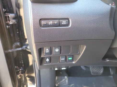 Used 2022 Nissan Rogue Sport SL w/ Premium Package FWD image 22