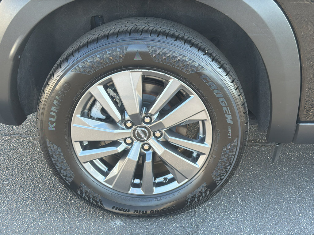Used 2025 Nissan Pathfinder SV AWD/4WD image 35