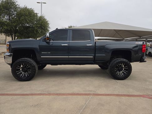 Used 2017 Chevrolet Silverado 2500 LTZ w/ Duramax Plus Package image 4