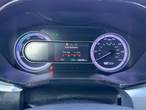 Used 2020 Kia Niro LX FWD image 15