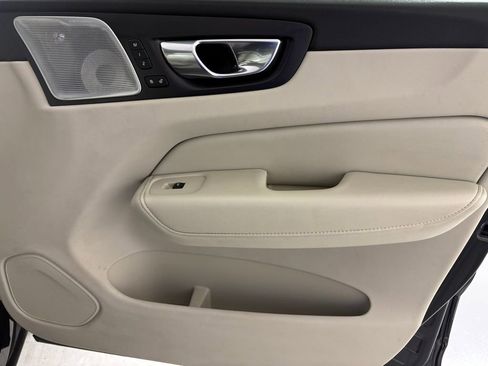 Used 2022 Volvo XC60 B6 Inscription w/ Advanced Package image 40