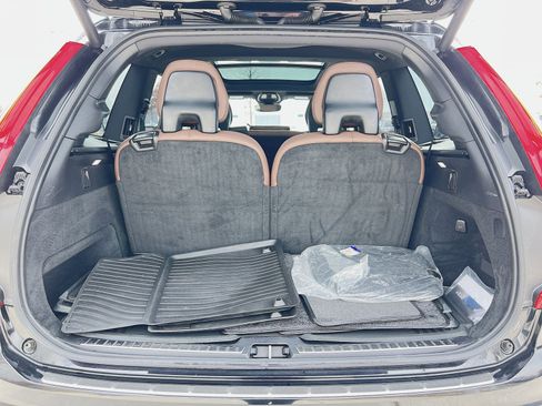 Certified 2023 Volvo XC90 B6 Plus w/ Protection Package Premier image 27