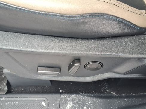 Used 2022 Ford Bronco Wildtrak image 12