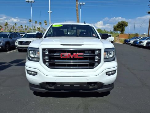 Used 2018 GMC Sierra 1500 SLT w/ All Terrain Package AWD/4WD image 8