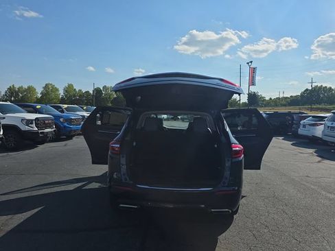 Used 2018 Buick Enclave Premium FWD image 14