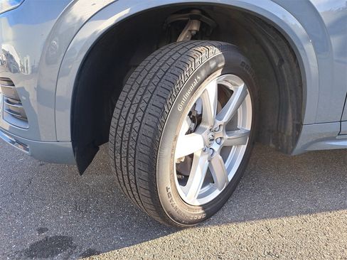 Used 2022 Volvo XC90 T5 Momentum image 37