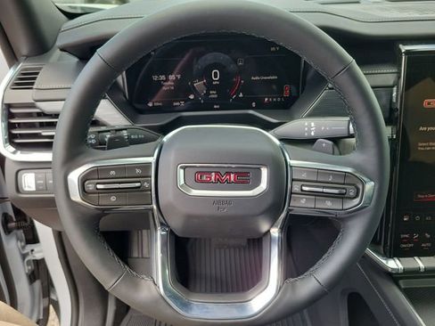 New 2026 GMC Acadia Elevation image 20