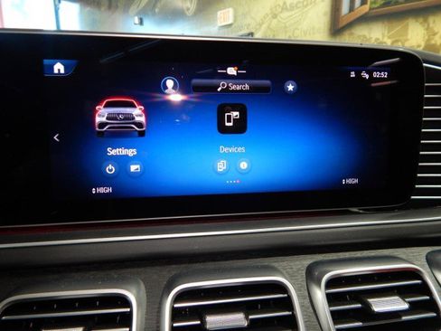 Used 2024 Mercedes-Benz GLE 53 AMG 4MATIC Coupe w/ AMG Night Package image 33