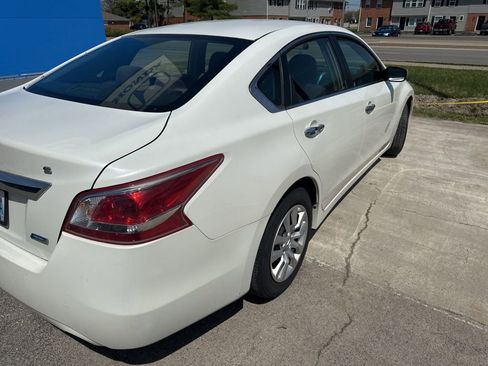 Used 2013 Nissan Altima 2.5 S image 4
