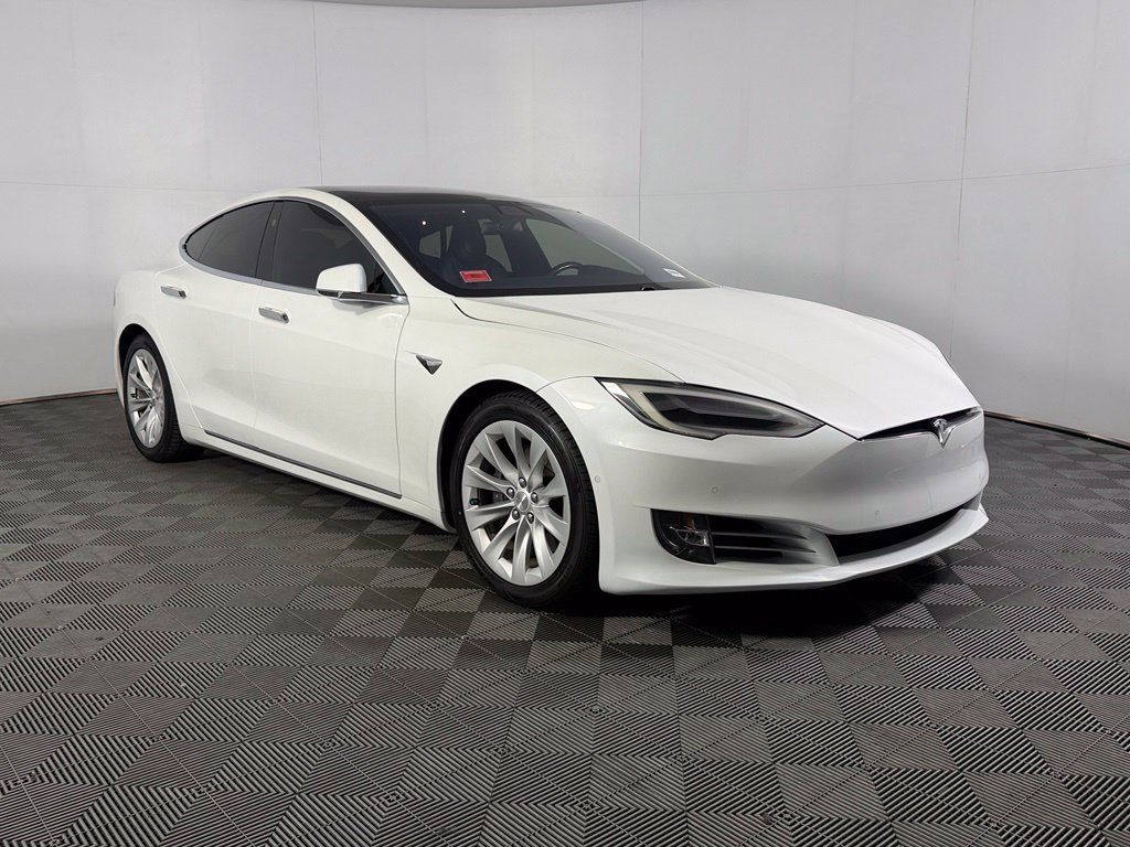 Used 2020 Tesla Model S Long Range AWD/4WD image 3