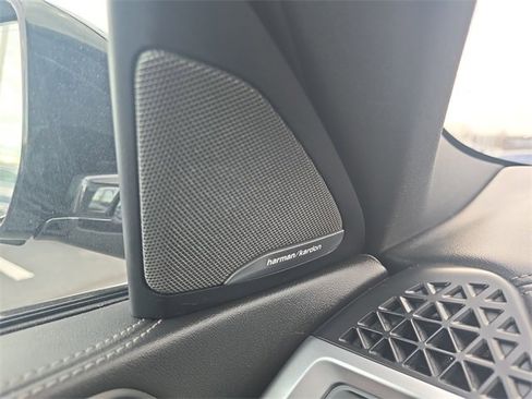 Certified 2024 BMW X6 xDrive40i w/ Premium Package image 25