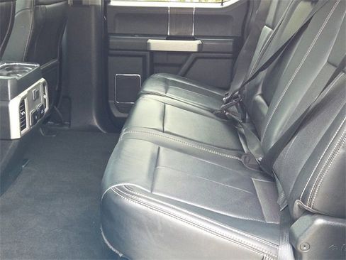 Used 2020 Ford F250 Lariat w/ Chrome Package image 16