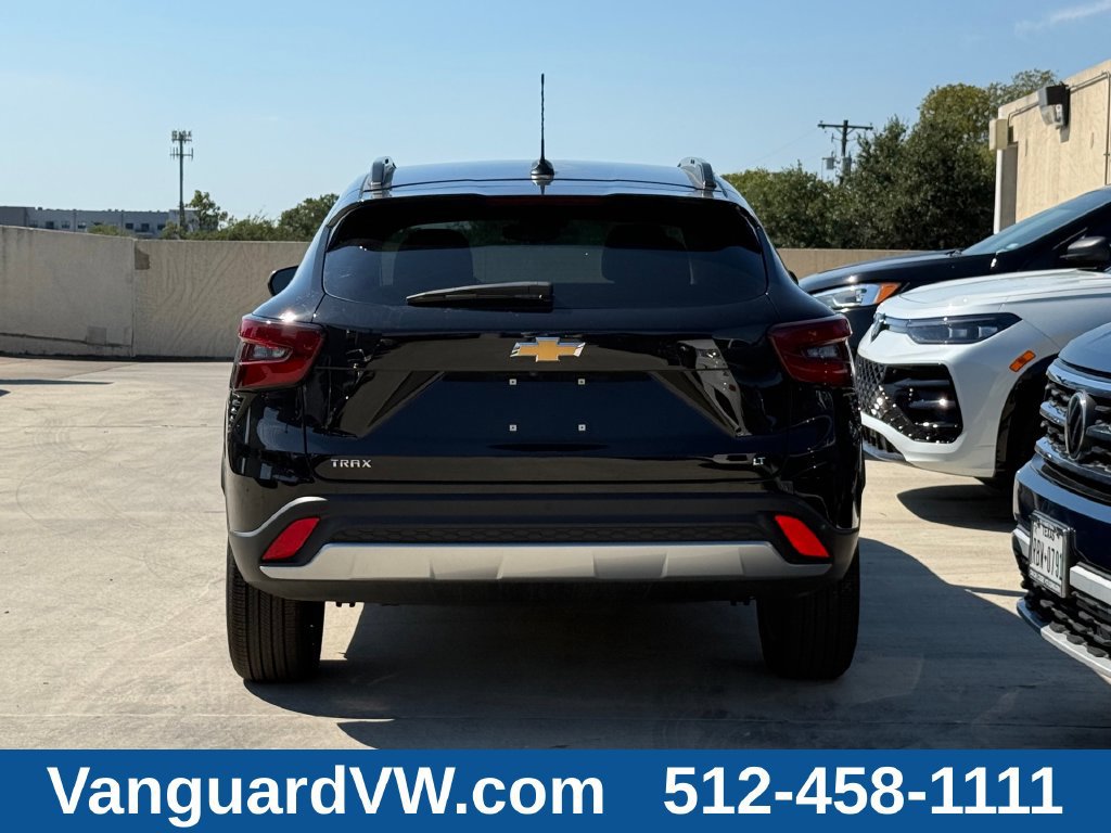 Used 2026 Chevrolet Trax LT w/ Driver Confidence Package FWD image 6
