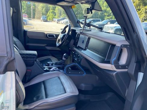 Used 2022 Ford Bronco Wildtrak AWD/4WD image 18