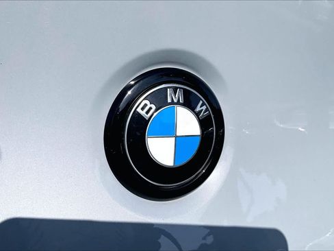 Used 2023 BMW X4 xDrive30i w/ M Sport Package AWD/4WD image 31