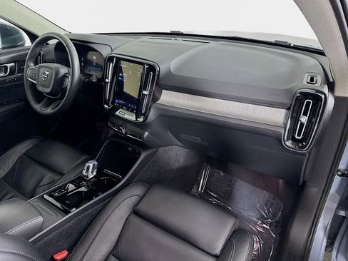 Used 2023 Volvo XC40 B5 Plus w/ Driver Assist Package image 32