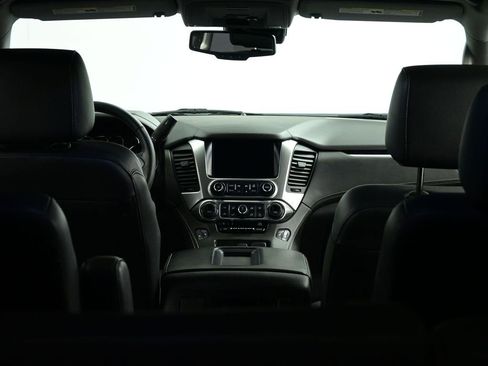 Used 2020 Chevrolet Suburban LT image 74