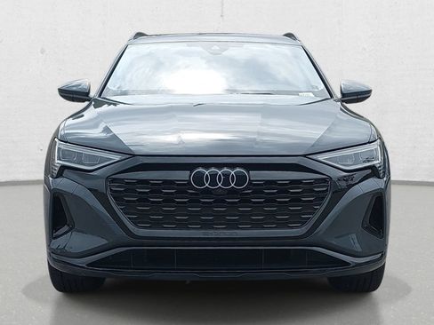 Used 2024 Audi Q8 e-tron Premium AWD/4WD image 2