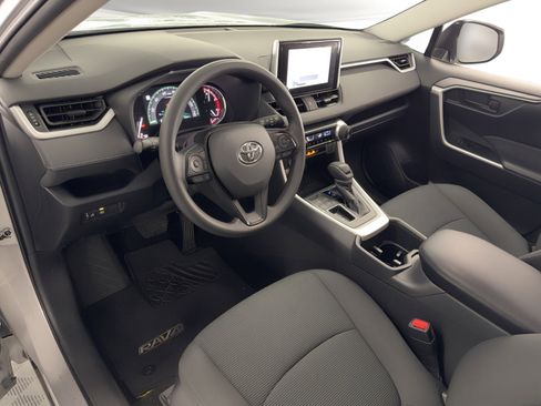 Used 2023 Toyota RAV4 LE image 4