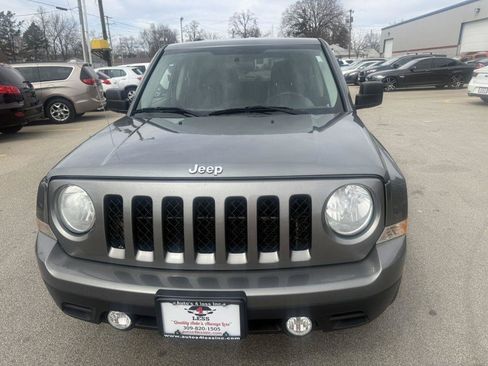 Used 2014 Jeep Patriot Sport FWD image 3