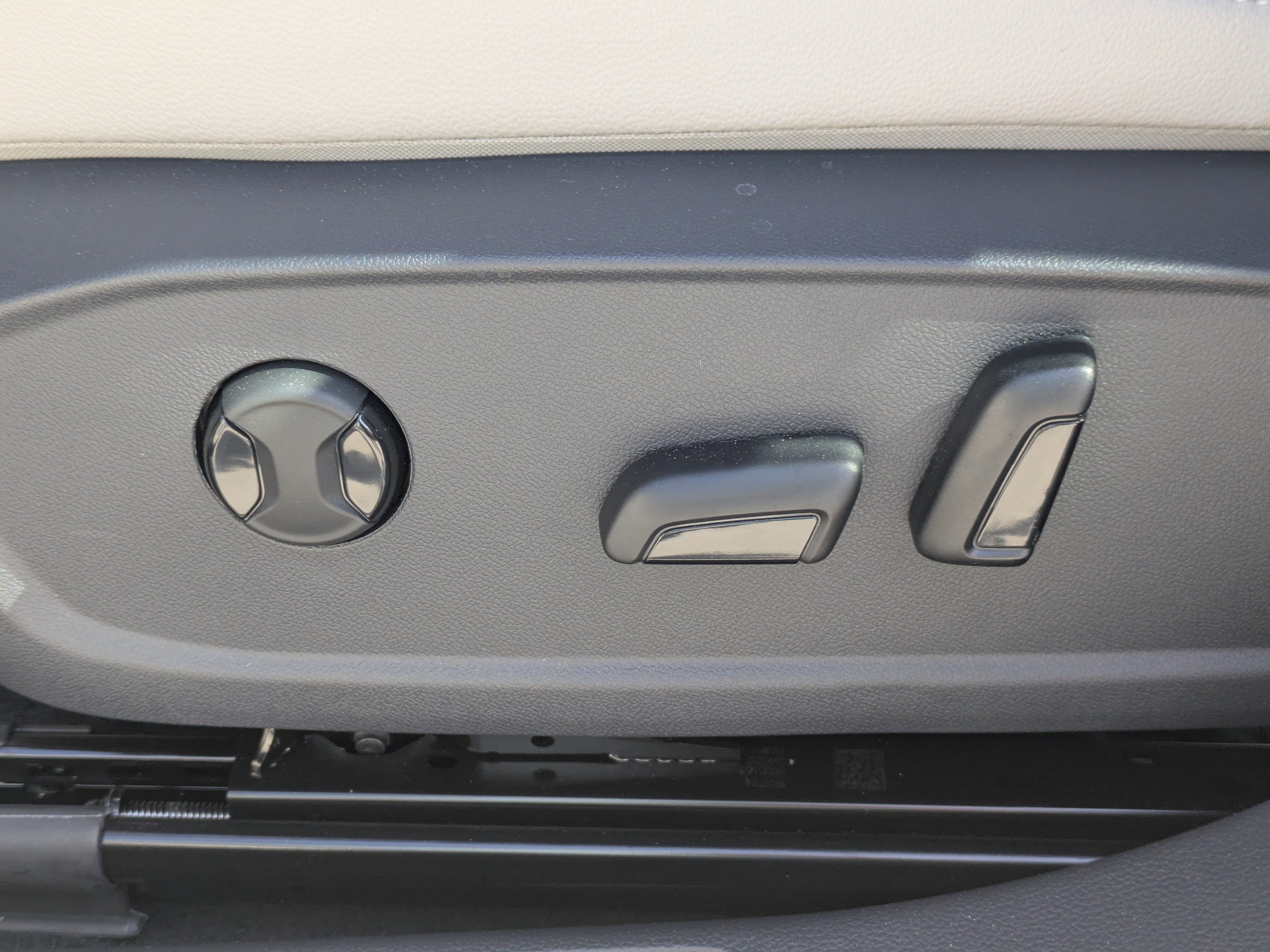 New 2026 Volkswagen Jetta SE FWD image 19