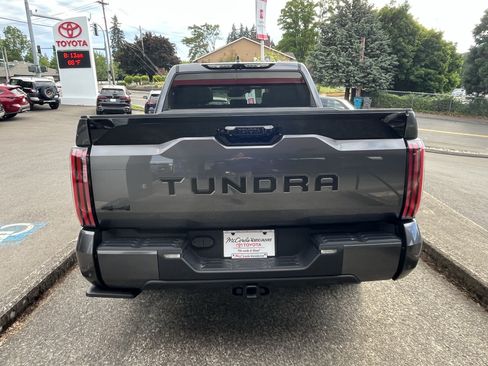 Used 2024 Toyota Tundra Platinum AWD/4WD image 6