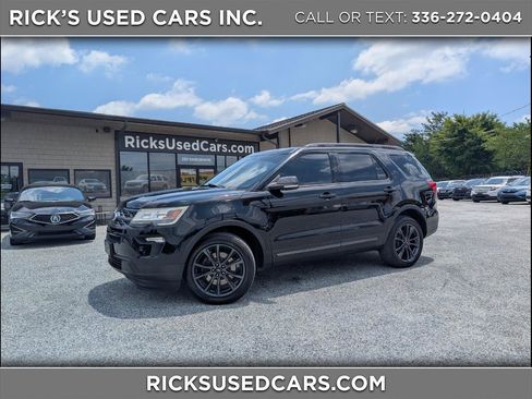 Used 2018 Ford Explorer XLT w/ Equipment Group 202A AWD/4WD image 1