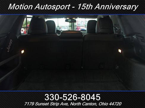 Used 2017 Jeep Cherokee Trailhawk w/ Comfort/Convenience Group image 10