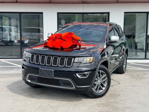 Used 2018 Jeep Grand Cherokee Limited AWD/4WD image 1