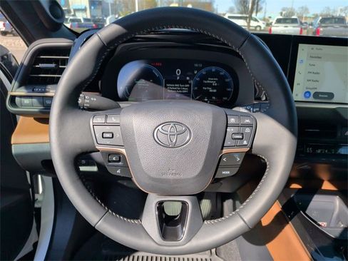 Certified 2026 Toyota Crown Limited image 14