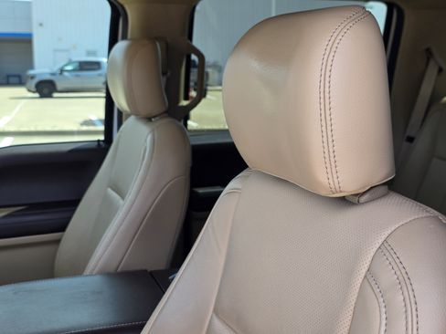 Used 2018 Ford F150 Lariat RWD image 21