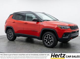 Used 2025 Jeep Compass Trailhawk video 1