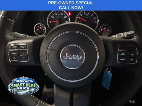 Used 2017 Jeep Wrangler Unlimited Sahara w/ Connectivity Group image 9