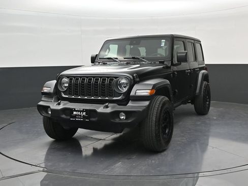 Used 2024 Jeep Wrangler Unlimited Sport AWD/4WD image 3