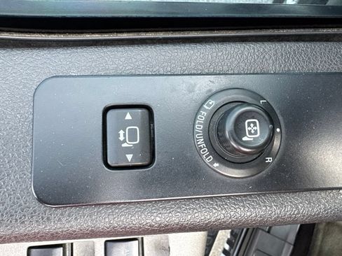 Used 2015 Ford F250 Lariat w/ Chrome Package AWD/4WD image 13