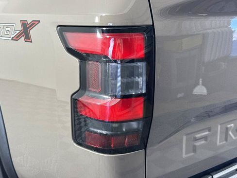 Used 2023 Nissan Frontier Pro-X w/ Pro-X Premium Package RWD image 9