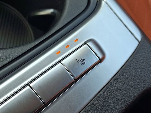 New 2026 Kia Carnival EX image 16