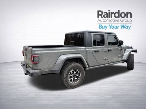 Used 2021 Jeep Gladiator Willys image 9