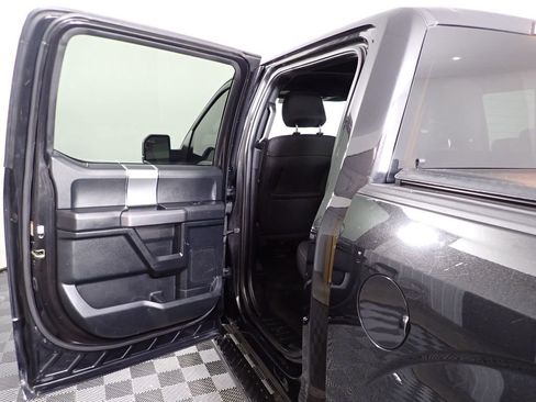 Used 2015 Ford F150 XLT w/ Equipment Group 302A Luxury image 32