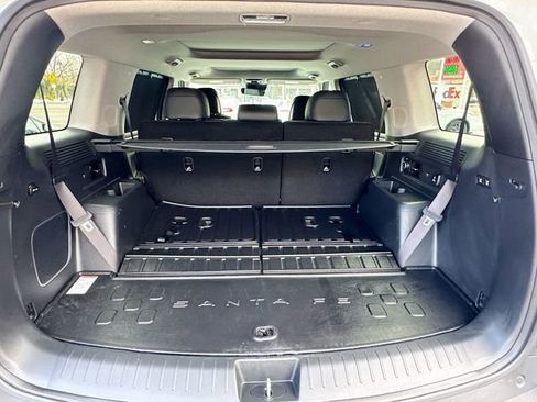 Used 2025 Hyundai Santa Fe Limited image 29