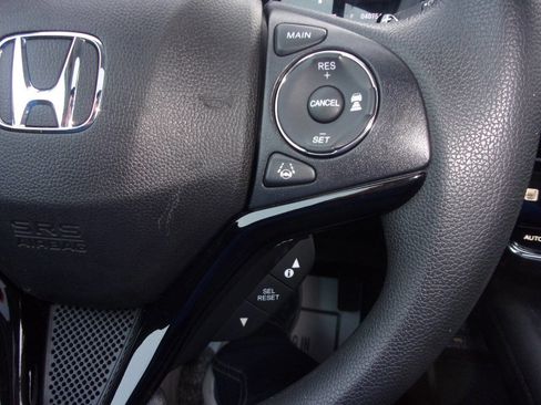 Used 2021 Honda HR-V EX image 22