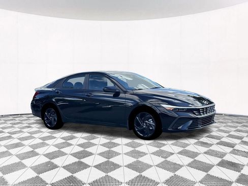 New 2026 Hyundai Elantra Sport image 16