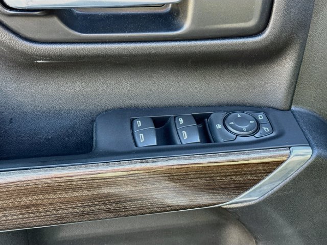 Used 2020 Chevrolet Silverado 1500 LT Trail Boss AWD/4WD image 18