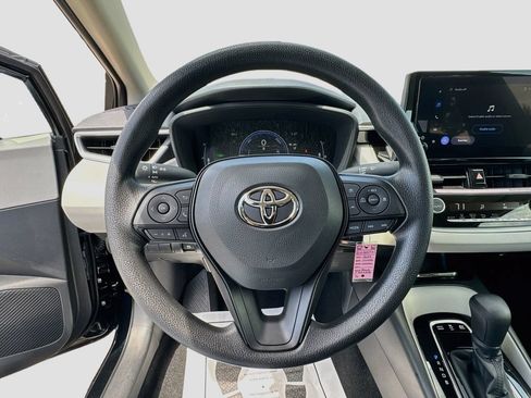 Used 2026 Toyota Corolla LE FWD image 11