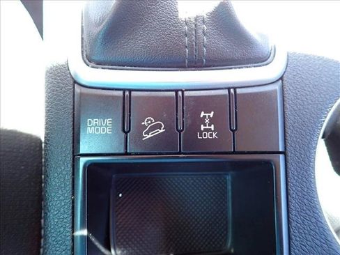 Used 2018 Kia Sportage LX AWD/4WD image 17