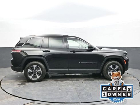Used 2022 Jeep Grand Cherokee Limited 4xe w/ Luxury Tech Group II image 8