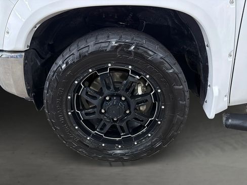 Used 2017 Toyota Tundra SR5 w/ SR5 Upgrade Package image 14